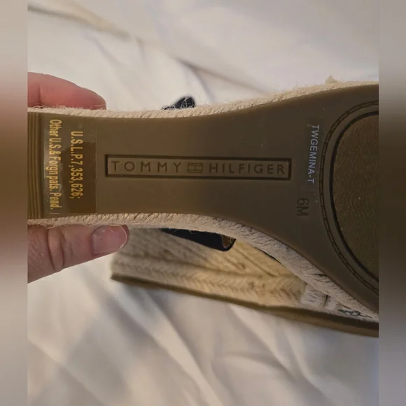 Tommy Hilfiger Yemina Espadrille Wedge Sandals | NWOT | Size 6 - Picture 6 of 8
